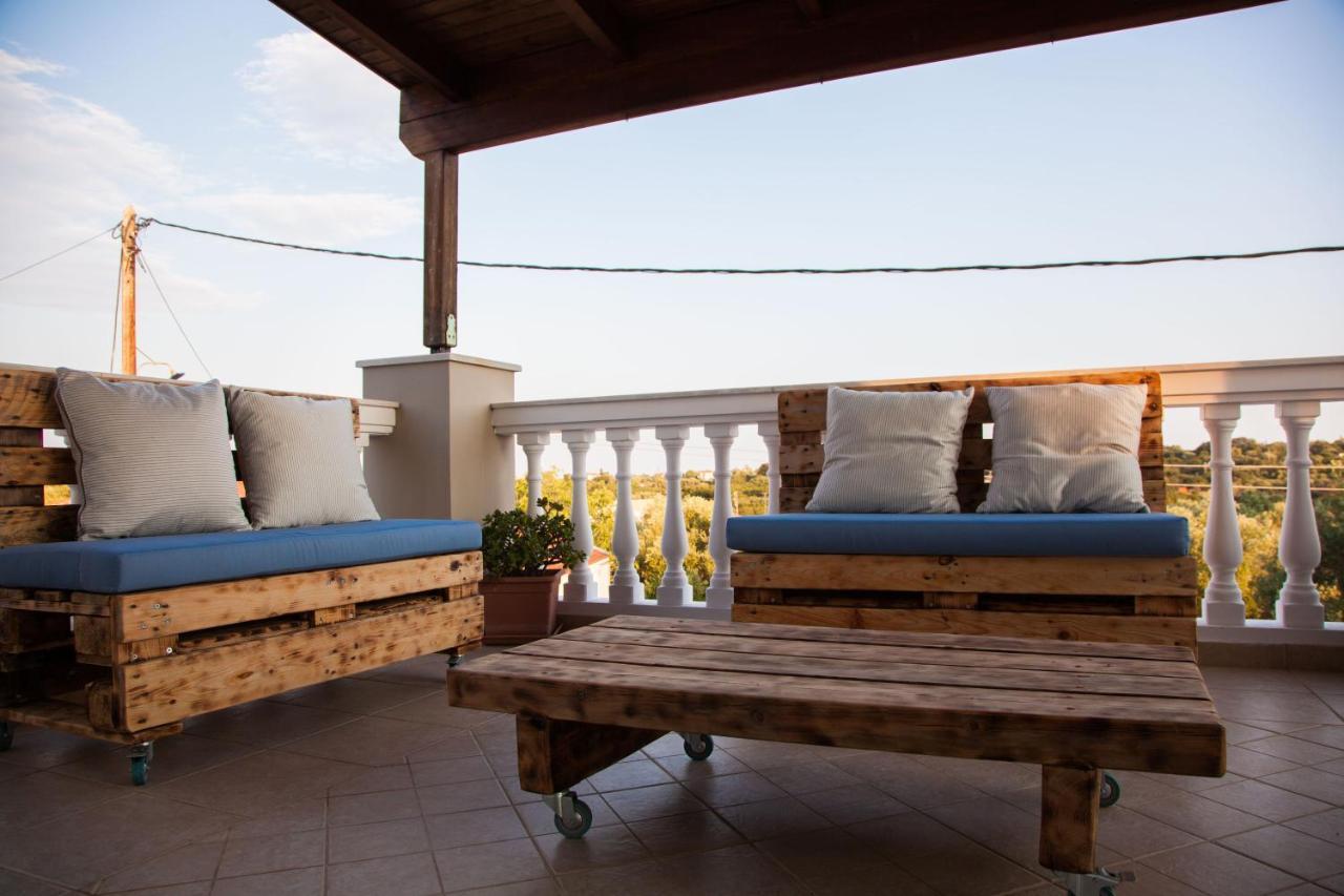 Villa Areti Dhorizata Bagian luar foto
